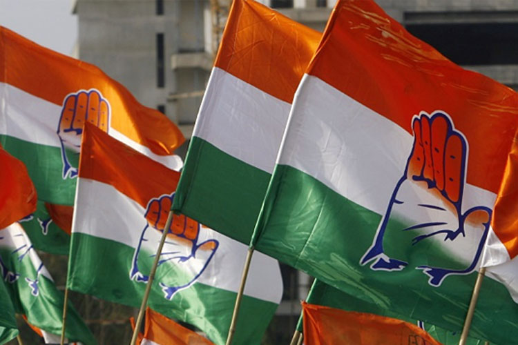 Congress will hold a sit-in protest at Gandhi statue