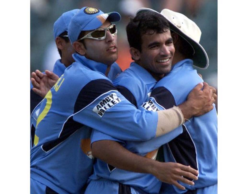 ২০০২-এর ন্যাটওয়েস্ট সিরিজে ইংল্যান্ডের দেওয়া ৩২৫ রানের পাহাড় তাড়া করতে নেমে মহম্মদ কাইফের সঙ্গে ১২১ রানের পার্টনারশিপ কোনও ভারতীয় ভুলতে পারেন! ব্যক্তিগত ৬৯ রানে আউট হয়ে গেলেও এই জয়ের পেছনে তার অবদান ভোলার নয়।