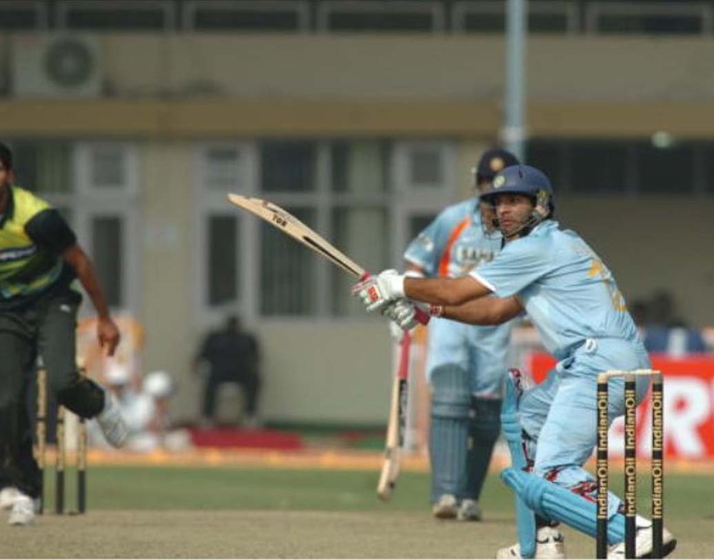 ২০০৭ সালেই টেস্টে তাঁর জীবনে সর্বাধিক ব্যক্তিগত রানটি করেন যুবি। বেঙ্গালুরুতে পাকিস্তানের বিরুদ্ধে ১৬৯ রানের ইনিংস খেলেন তিনি।