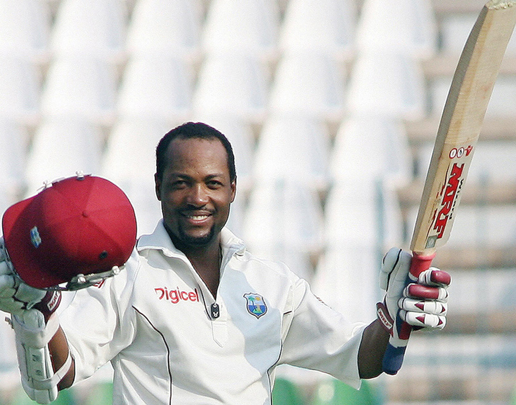 ব্রায়ান লারা, ওয়েস্ট ইন্ডিজের কিংবদন্তি ক্রিকেটার ১৯৯২ থেকে ২০০৭ পর্যন্ত বিশ্বকাপ খেলেছেন। ৩৪টি ম্যাচে ১২২৫ রান করেছেন। গড় ৪২.২৪।