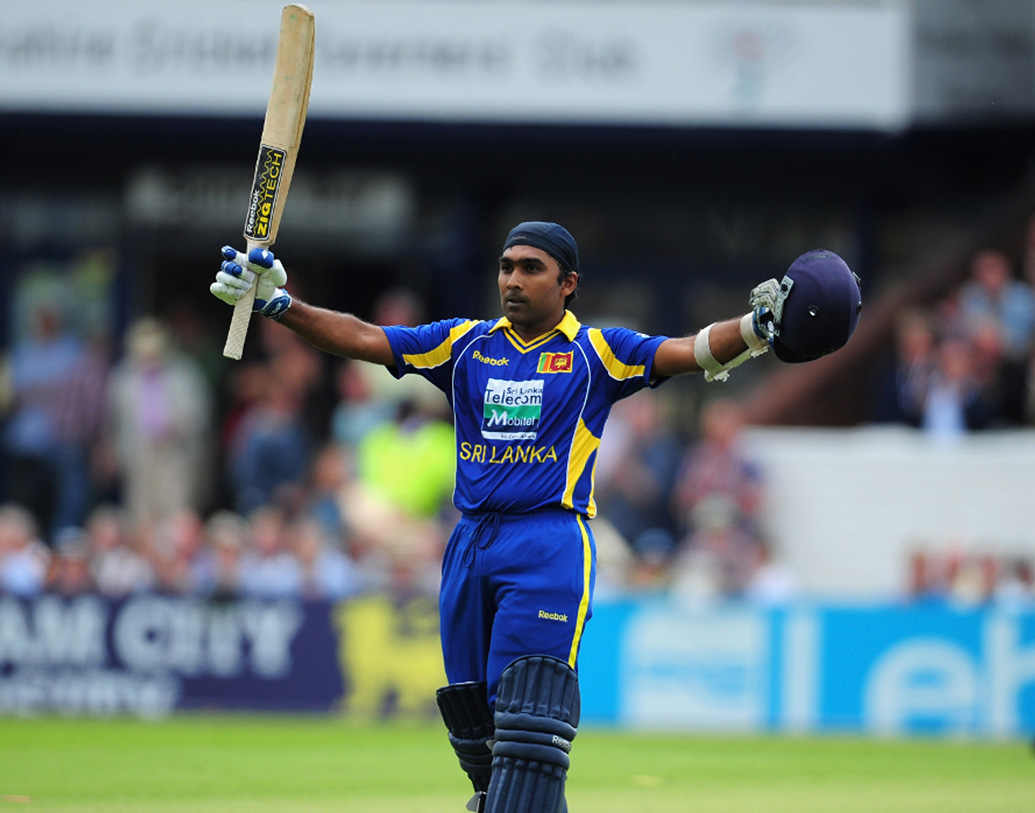 শ্রীলঙ্কার মাহেলা জয়বর্ধনে ১৯৯৯-২০১৫ সাল পর্যন্ত বিশ্বকাপে অংশ নিয়েছেন। ২০০৭ সালের ফাইনালে অধিনায়ক ছিলেন তিনি। ২০১১ ফাইনালেও চমৎকার খেলেছিলেন তিনি।