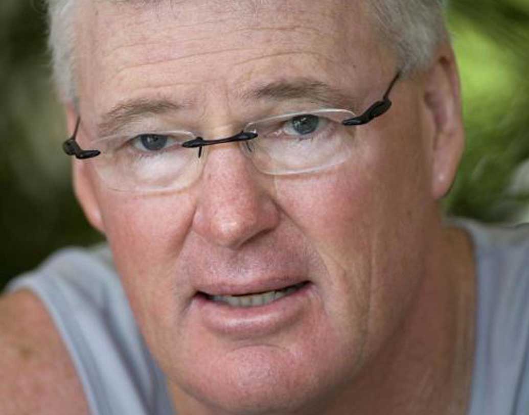 নিউজিল্যান্ডের অফস্পিনার জন ব্রেসওয়েল ৭টি ম্যাচে মোট ৩১০ রান দিয়ে ১ উইকেট নেন। যা বিশ্বকাপের ইতিহাসে এখনও পর্যন্ত নিকৃষ্টতম গড়।