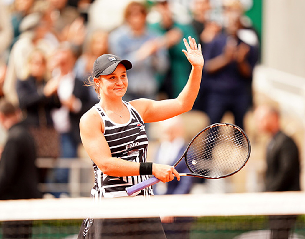 এই তরুণী অ্যাশলে বার্টি। বয়স বাইশ। কুইন্সল্যান্ডের মেয়ে। টেনিস খেলা শুরু করেন চার বছর বয়সে।