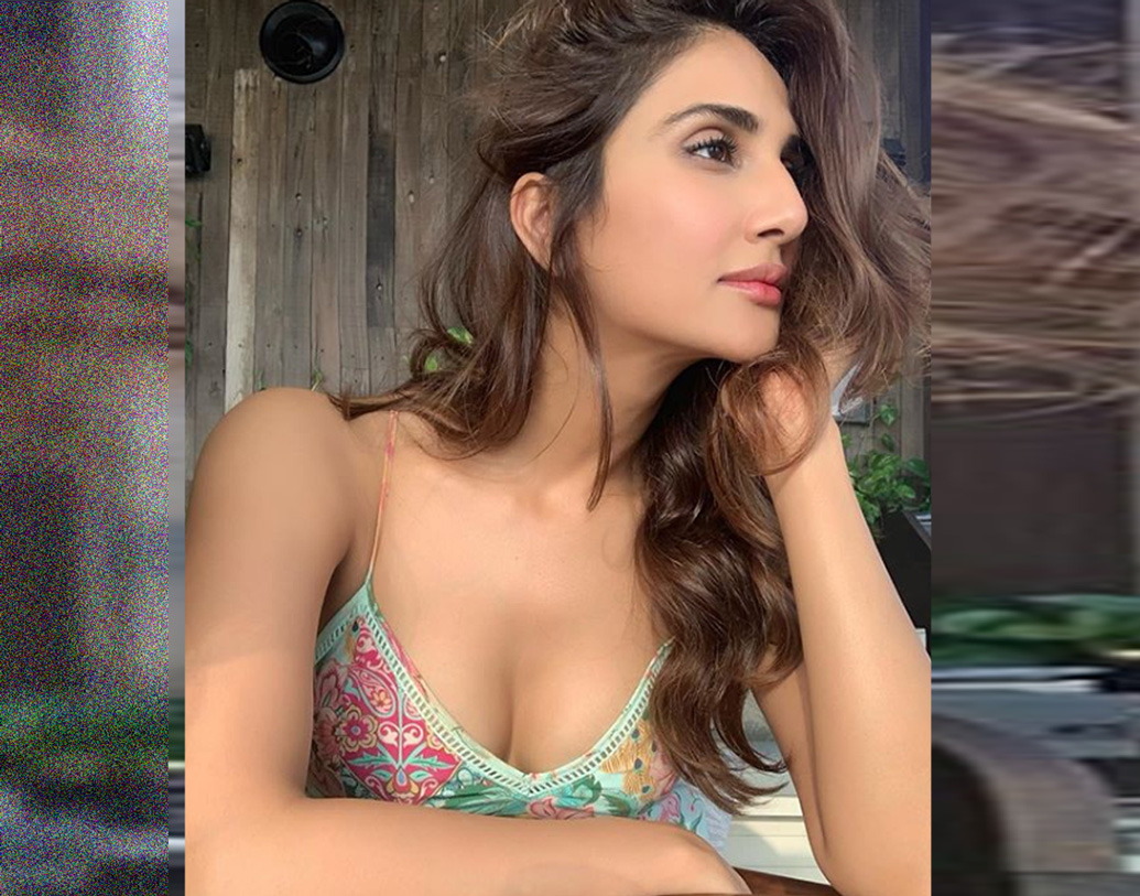 গার্লস স্কোয়াডের সঙ্গে যাওয়া মানেই ‘স্টেয়িং টুগেদার, স্লেয়িং টুগেদার’। কোথায় গিয়েছিলেন তিনি?