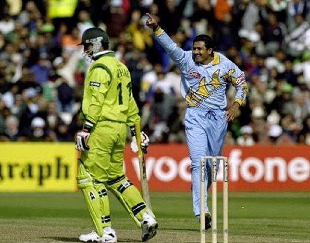 ব্যাট হাতে রাহুল দ্রাবিড়ের ৬১ রান এবং বল হাতে ভেঙ্কটেশ প্রসাদের ৫ উইকেট ভারতকে বিশ্বকাপে পাকিস্তানের বিরুদ্ধে ৩ নম্বর জয় তুলে নিতে সাহায্য করে। ম্যান অব দ্য ম্যাচ হন ভেঙ্কটেশ প্রসাদ।