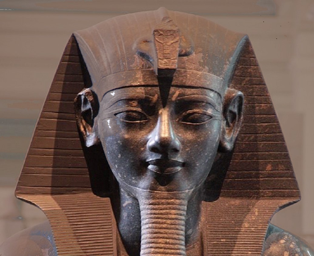 গবেষণাকারীরা মনে করছেন, বিস্তৃত অঞ্চল জুড়ে অবস্থিত বহু প্রাচীন এই কর্মশালা মিশরের আঠেরোতম রাজবংশের ফারাও তুতেনখামেনের পিতামহ আমেনহোতেপ তৃতীয় –এর সময়কার।