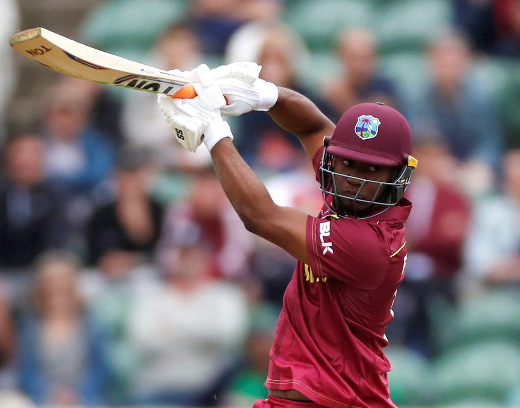 ক্রিস গেলের পর ক্যারিবিয়ানদের আর এক ওপেনার ইভিন লুইস দলের হাল ধরলেও তাঁকে ফিরিয়ে বাংলাদেশকে স্বস্তি দেন শাকিব আল হাসান। শেই হোপের সঙ্গে মিলে ১১৬ রানের পার্টনারশিপের করেন লুইস। তবে ক্রিজে জমে যাওয়ার পর আউট হয়ে যান ব্যক্তিগত ৭০ রানে।