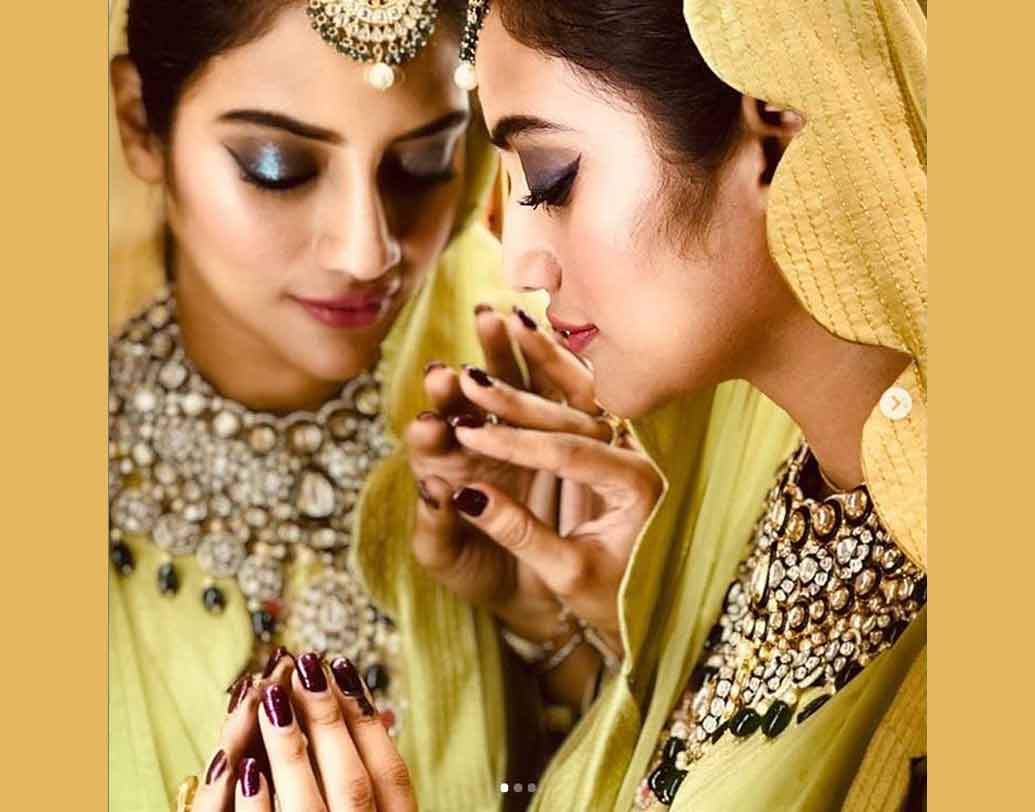 সূত্রের খবর, নুসরত-নিখিলের বিবাহ বাসর সাজানো হবে ‘এনজে’ লোগো দিয়ে। সাতটি স্যুট এবং প্রায় ১৫০টি গেস্ট রুম রয়েছে তাঁদের হোটেলে।