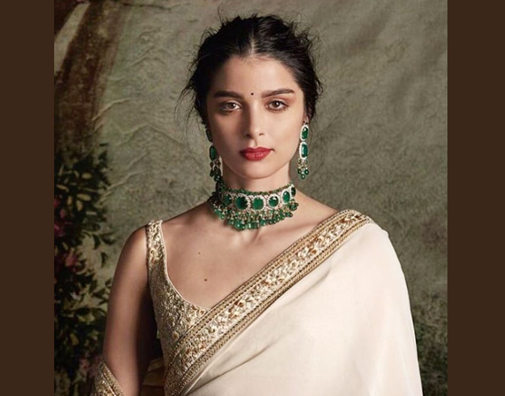 ২০০৯-এ ‘লভ আজ কাল’-এ অভিনয়ের পর এ দেশে বেশ কয়েকটি নামীদামি ব্র্যান্ডের হয়ে মডেলিং করেন জিজেলি। বিভিন্ন ম্যাগাজিনের কভারেও দেখা গিয়েছিল তাঁকে। হরলিনের রোলটা ছোট হলেও সে সময় জিজেলির অভিনয় নাম কুড়িয়েছিল। সেরা নতুন মুখ হিসাবে দু’টো অ্যাওয়ার্ডের জন্য মনোনীতও হয়েছিলেন।