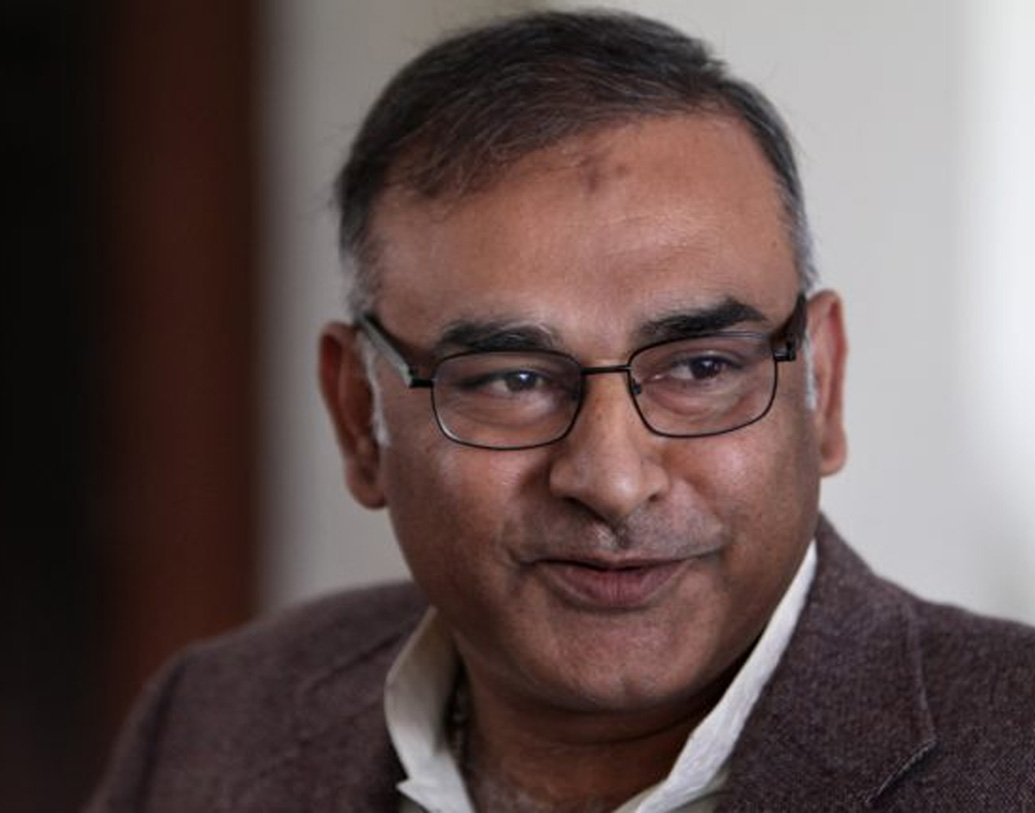 সেই ফাইনাল ম্যাচে প্রথমে ব্যাট করে পাকিস্তান। ওপেনার আমির সোহেল মাত্র ৪ রানে আউট হন, বিখ্যাত ক্রিকেটারের উপর ভরসা ছিল অনেকটাই। এখন তিনি পাকিস্তান ক্রিকেট বোর্ডের মুখ্য নির্বাচক।