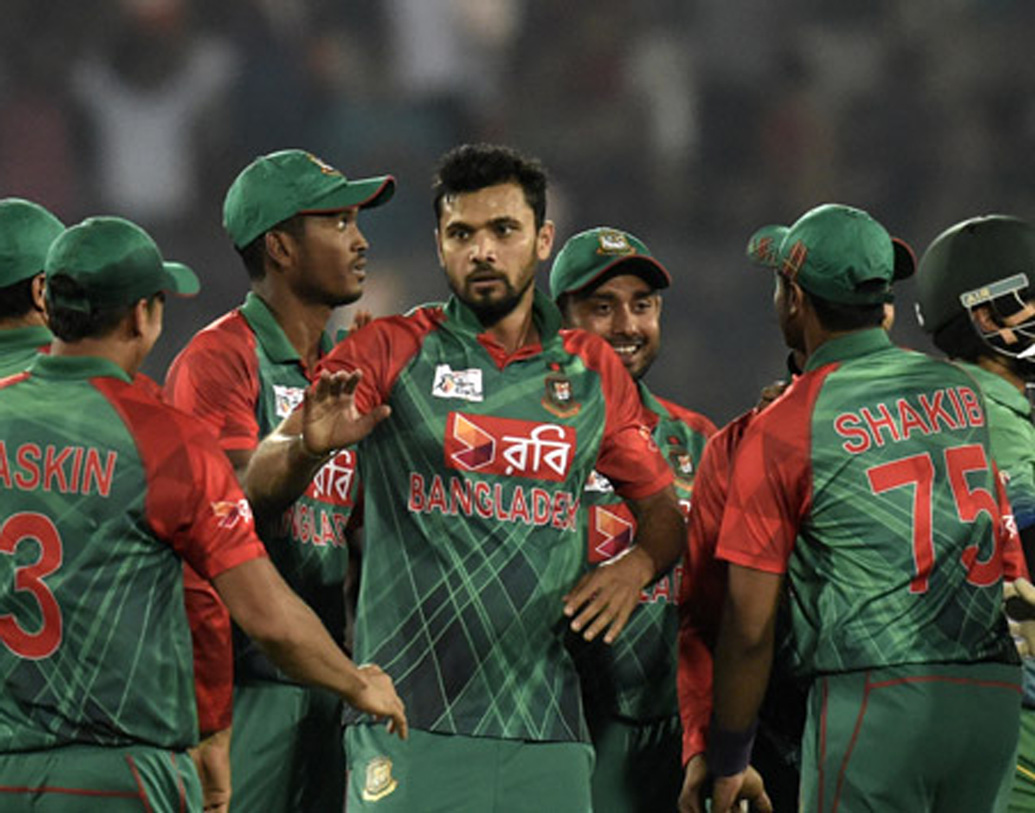 তবে বাংলাদেশের ক্রিকেটারদের মধ্যে আত্মবিশ্বাসের অভাব রয়েছে এমন নয়। কারণ শেষ চারটি একদিনের ম্যাচে চমৎকার পারফরম্যান্স করেছে তারা।