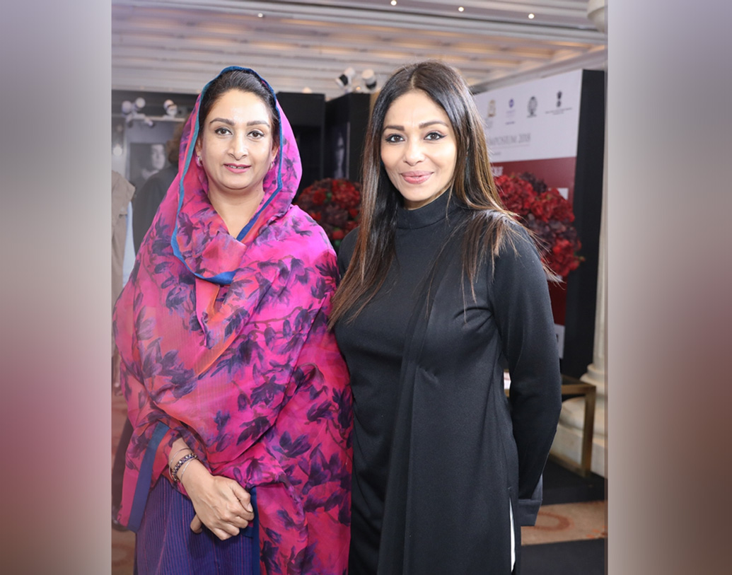 হরসিমরত কন্যা ভ্রূণ হত্যার বিরুদ্ধে সরব হয়েছেন বার বার। ‘নান্নি ছান’ নামে সংগঠনের মাধ্যমে এই ইস্যু নিয়ে কাজ করেন তিনি।