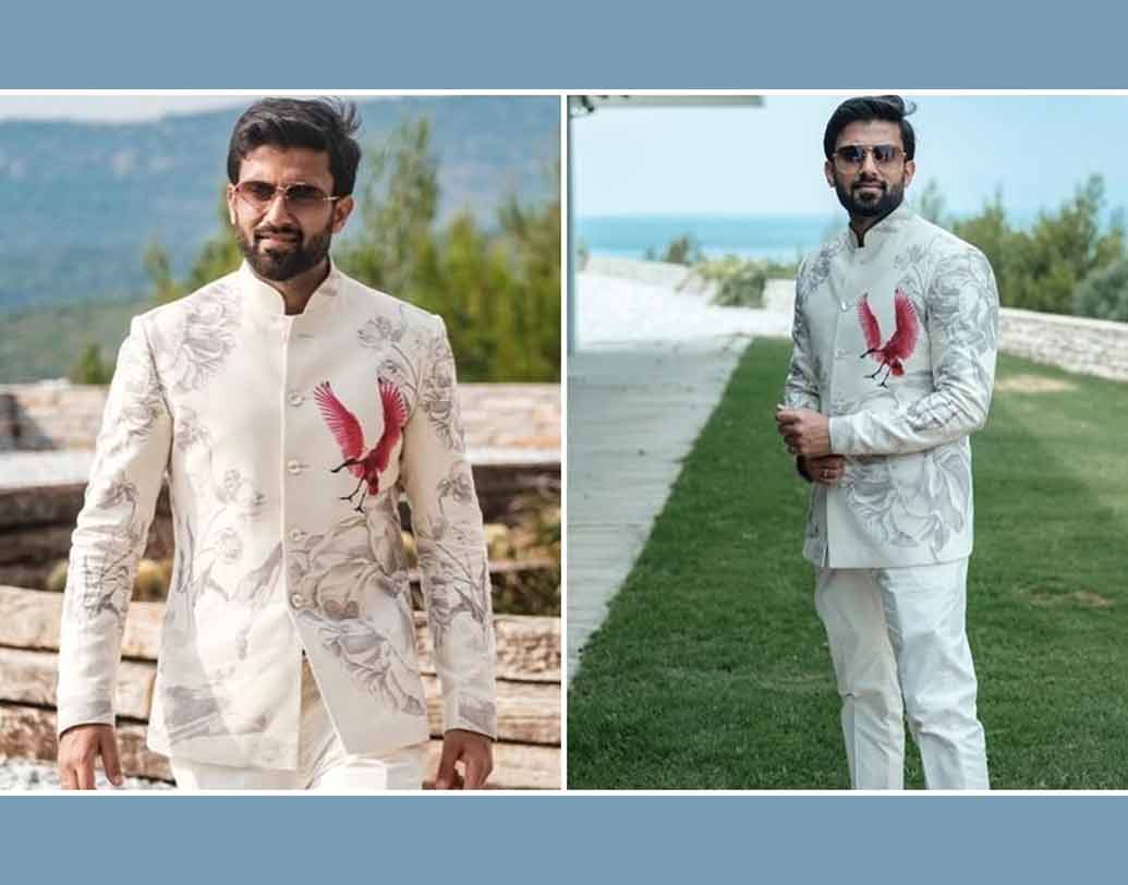 শোনা যাচ্ছে, বিয়ের পরে ইউরোপের কোনও জায়গায় মধুচন্দ্রিমায় যাবেন নব দম্পতি।