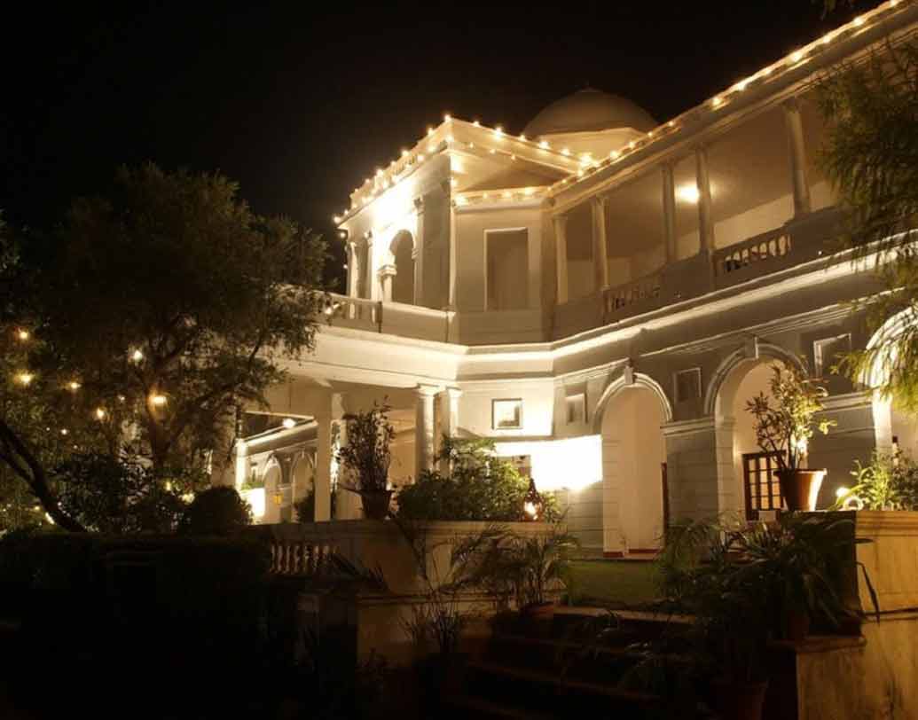 ‘ইব্রাহিম কোঠি’ নামেও পরিচিত এই প্রাসাদটি হরিয়ানা জেলার গুরুগ্রামে অবস্থিত।