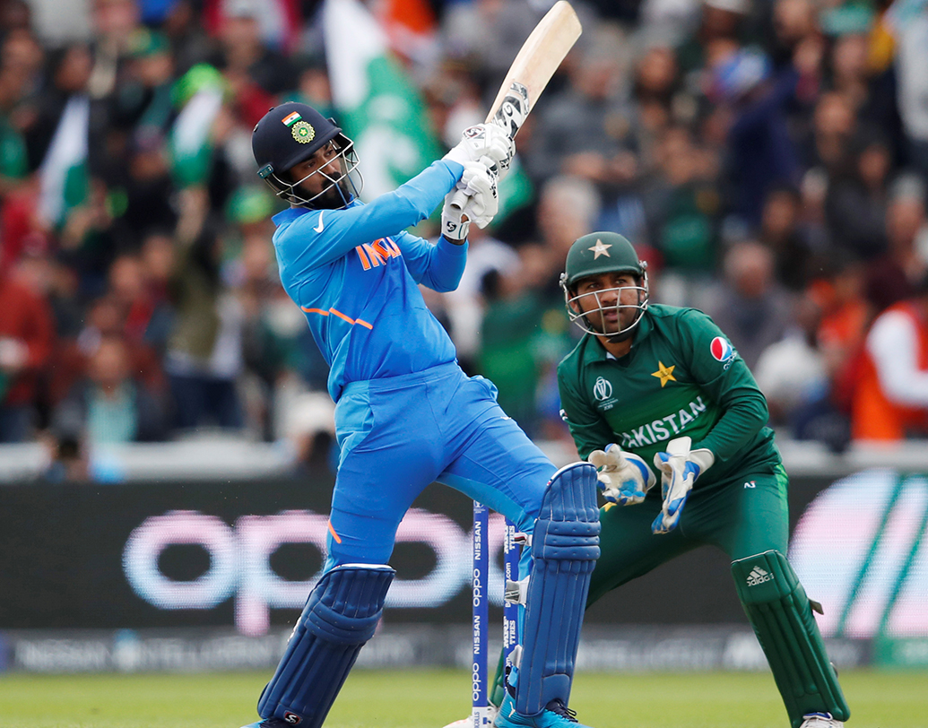 লোকেশ রাহুল- বিশ্বকাপ থেকে শিখর ধওয়ন ছিটকে যাওয়ায় ওপেন করেন রাহুল। পাকিস্তান ম্যাচে রোহিতের সঙ্গে ভালই সঙ্গত দিয়েছিলেন তিনি। আজকের ম্যাচেও রোহিতের সঙ্গে তিনিই ওপেন করবেন।