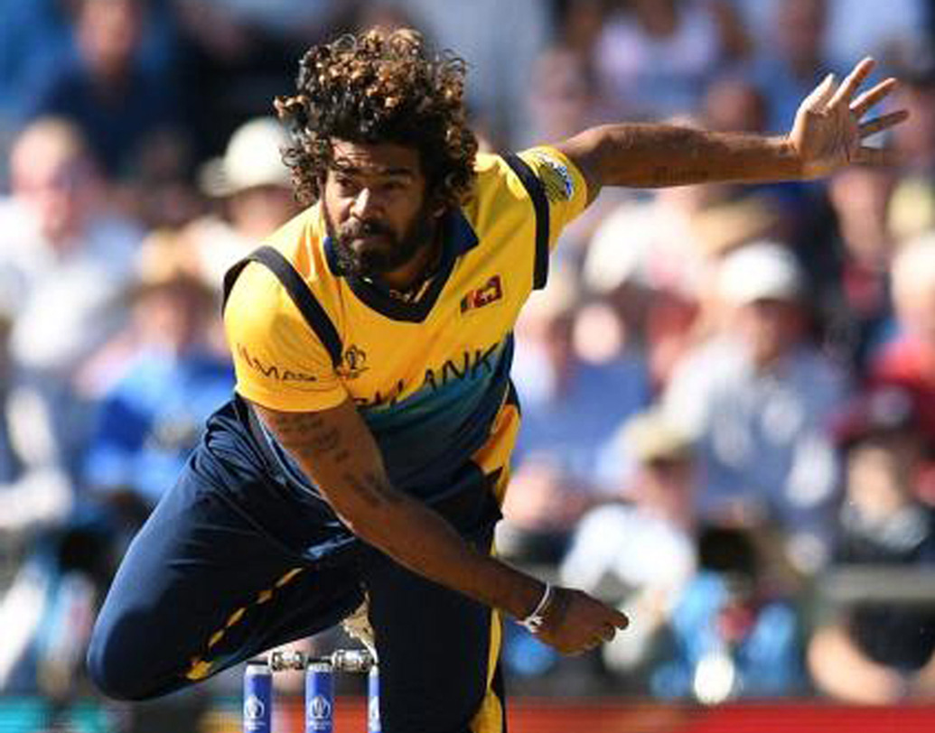 লাসিথ মালিঙ্গা (২০০৭): দক্ষিণ আফ্রিকার বিরুদ্ধে ম্যাচে পরপর চার বলে চার উইকেট নিয়ে হার ম্যাচ প্রায় জিতিয়ে দিচ্ছিলেন তিনি। ৪৪তম ওভারের শেষ দুই বলে শন পোলক, অ্যান্ড্রু হল এবং ৪৬তম ওভারের প্রথম দুই বলে জাক কালিস ও মাখায়া এনতিনিকে আউট করেন তিনি।