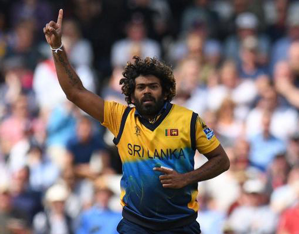 লাসিথ মালিঙ্গা (২০১১): বিশ্বকাপের ইতিহাসে একমাত্র বোলার যিনি দু’বার হ্যাটট্রিক করেছেন। ২০০৭-এর পর ২০১১ সালে কেনিয়ার বিরুদ্ধে হ্যাটট্রিক করেন তিনি। ৪২তম ওভারের শেষ বলে এবং ৪৪তম ওভারের প্রথম দুই বলে উইকেট নেন তিনি। ৩৮ রানে চ’উইকেট নিয়ে ম্যাচের সেরাও হন তিনি।