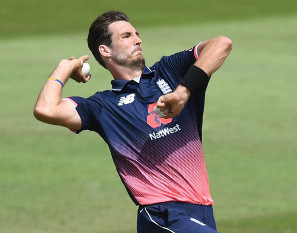 স্টিভেন ফিন (২০১৫): একমাত্র ইংরেজ বোলার হিসাবে হ্যাটট্রিক করার রেকর্ডটি রয়েছে স্টিভ ফিনের দখলে। গত বিশ্বকাপের সেই ম্যাচে অবশ্য অ্যারন ফিঞ্চের সেঞ্চুরিতে বিশাল ব্যবধানে হারে ইংল্যান্ড। অজি ইনিংসের শেষ ওভারে ব্র্যাড হাডিন, গ্লেন ম্যাক্সওয়েল এবং মিচেল জনসনের উইকেট নেন তিনি।