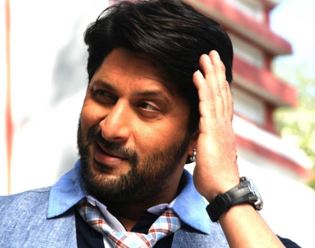 ১৯৯৩-এ ‘রূপ কি রানি চোরো কা রাজা’ ছবির টাইটেল ট্র্যাক কোরিওগ্রাফ করার দায়িত্ব পান আরশাদ। সে সময়ই ১৯৯৬-এ মুক্তিপ্রাপ্ত ‘তেরে মেরে স্বপ্নে’ ছবির অন্যতম প্রধান চরিত্রে অভিনয়ের জন্য তাঁকে অফার দেন জয়া বচ্চন।