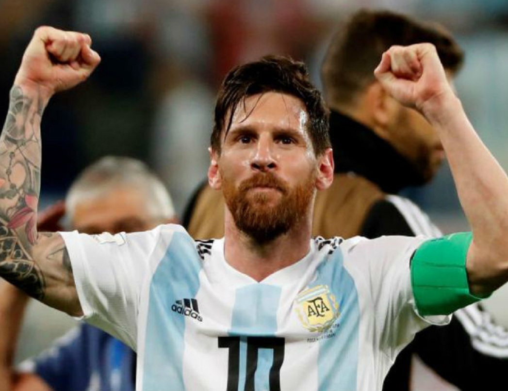 ইচ্ছা করলেই ২০১০ এর বিশ্বকাপ তাঁর ঝুলিতে থাকতে পারত। মেসি বার্সেলোনা আসার পর স্পেনের জাতীয় দলের পক্ষ থেকে তাঁকে বিশ্বকাপে খেলার প্রস্তাব দেওয়া হলে তিনি তা অস্বীকার করেন। তিনি ঠিক করেন নিজের দেশের হয়েই শুধুমাত্র বিশ্বকাপ খেলবেন। সেই বার বিশ্বকাপ স্পেনের ঘরে আসে।