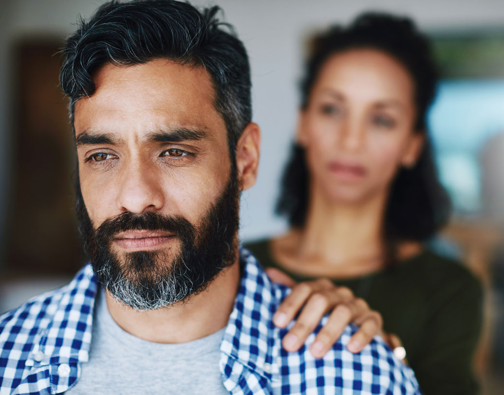 আদৌ ভালবাস: সমস্যা যতই গহীন হোক, সঙ্গীর ভালবাসাকে কখনও অসম্মান নয়। তাই পান থেকে চুন খসলেই ভালবাস না-র জালে তাঁকে জড়াবেন না। ভালবাসা মানেই সারাক্ষণ সুসম্পর্ক বা হ্যাঁ-তে হ্যাঁ বলে যাওয়া নয়। কাজেই এ সব কথা খুব ব্যক্তিগত সময়ে এক আধ বার অনুযোগের স্রোত ধরেই নামুক। এর বাইরে যখন তখন এ সব কথা ব্যবহার করে সম্পর্ককে জটিল করে তুলবেন না।