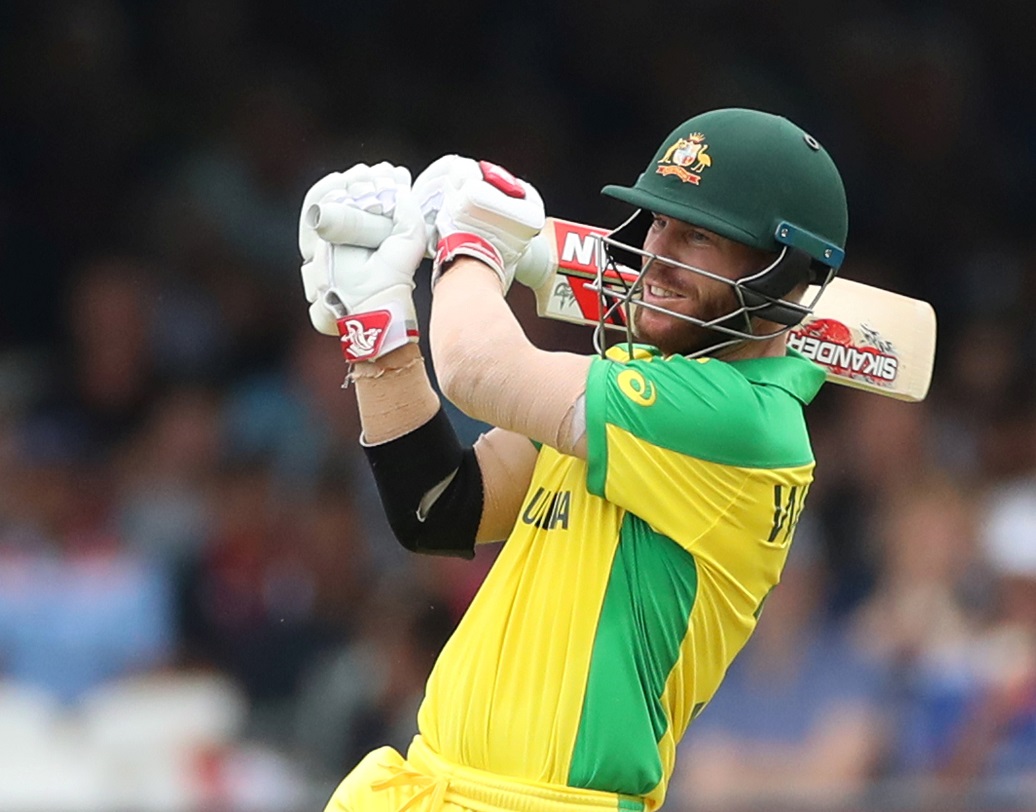 ডেভিড ওয়ার্নার:স্বপ্নের ফর্মে আছেন অস্ট্রেলিয়ার এই বাঁহাতি ওপেনার। দুটো সেঞ্চুরি, টুর্নামেন্টের সর্বোচ্চ স্কোরার, সর্বাধিক রান সবই তাঁর ঝুলিতে। ওপেনিংয়ে আর অন্য কারও নাম ভাবার অবকাশই দিচ্ছেন না ওয়ার্নার। ছবি: রয়টার্স।