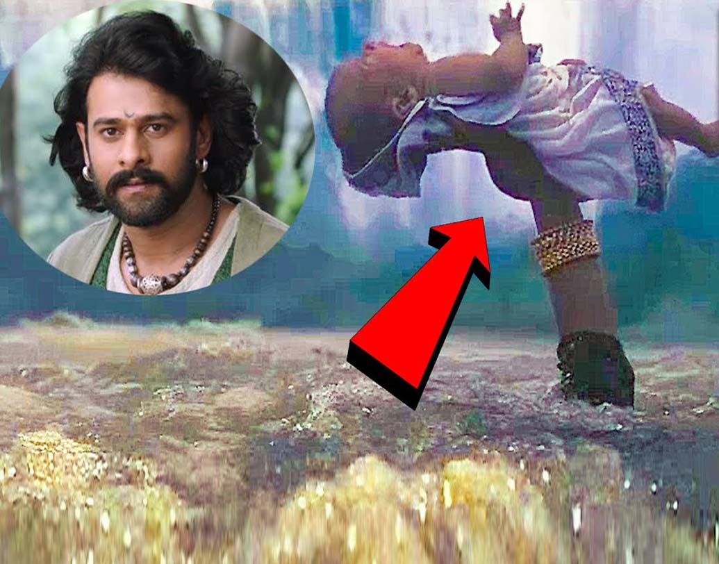 বাহুবলীর শুরুর দৃশ্যে কিছু অসঙ্গতি দেখা গিয়েছে। রাজমাতা যখন শিশু বাহুবলীকে নিয়ে নদী পেরোচ্ছিলন তখন একবার লং শটে নদীটিকে দেখান পরিচালক। নদীতে তখন যা জল দেখানো হয়, তা হেঁটেই পেরিয়ে আসা যায়। কিন্তু নদীর ভিতরেই পিছলে গিয়ে তলিয়ে যাওয়ার উপক্রম হওয়ার পর দেখা যায় জল হঠাৎই খুব বেড়ে যায়। কয়েক সেকেন্ডের মধ্যে এমনটা কী করে হয়?
