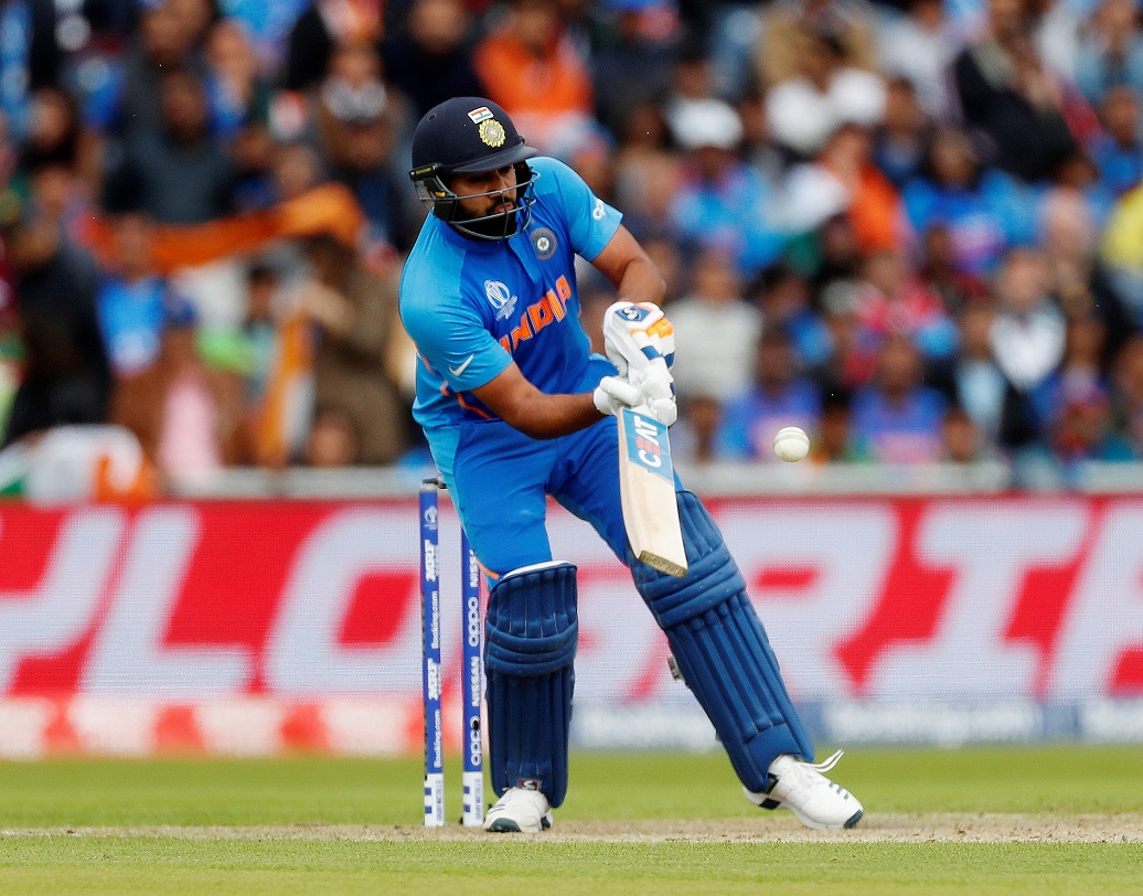 রোহিত শর্মা— দুর্দান্ত ফর্মে রয়েছেন রোহিত শর্মা। চলতি বিশ্বকাপে দুটো সেঞ্চুরি হয়ে গিয়েছে মুম্বইকরের। আজ গেলদের বিরুদ্ধে ওপেন করতে নামবেন তিনি। শুরুতে ওয়েস্ট ইন্ডিজ বোলারদের বিষ শুষে নেওয়ার দায়িত্ব রোহিতের উপরেই।