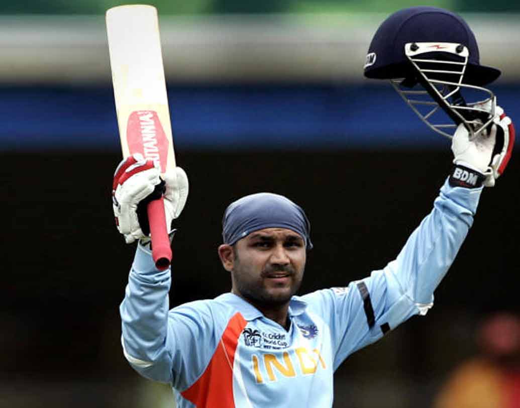 বিশ্বকাপ ক্রিকেটে বারমুডার বিরুদ্ধে একটি ম্যাচে নিজেদের সর্বাধিক রান (৪১৩/৬) করার রেকর্ড গড়ে ভারত।