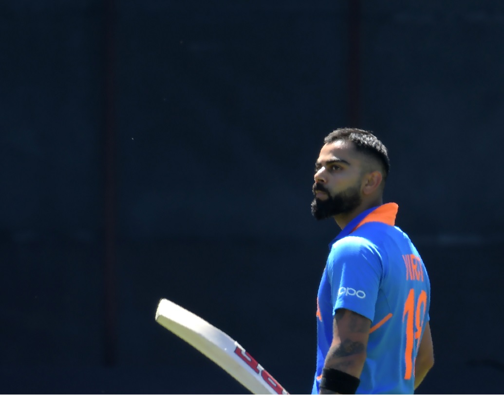 ইয়ুথ জেনারেশন আইকন কোহালি বিশ্বের একমাত্র খেলোয়াড় যিনি ছ’টি দ্বিপাক্ষিক সিরিজে ৩০০ বা তার বেশি রান করেছেন।