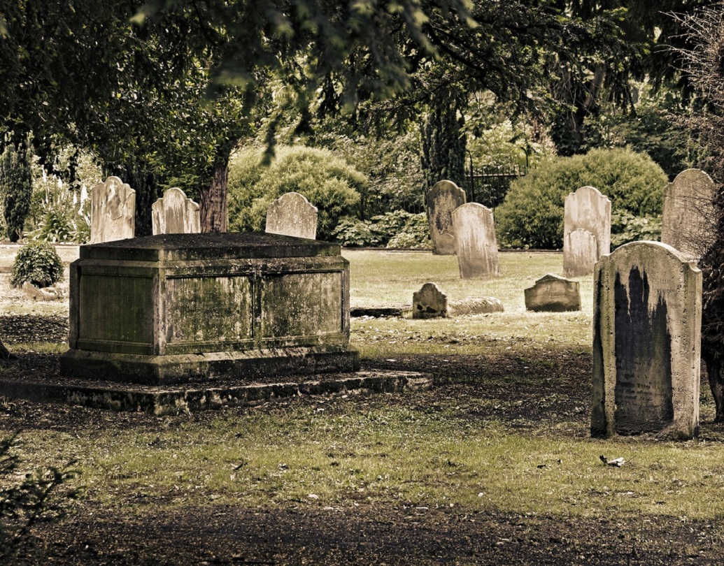 প্রত্যক্ষদর্শীদের মতে, দিনের বেলা সব কিছু স্বাভাবিক দেখতে লাগলেও রাত হলেই সেখানে নাকি নেমে আসে এক অদ্ভুত নিস্তব্ধতা। জাগতিক কোনও শব্দই নাকি পৌঁছয় না সেখানে।