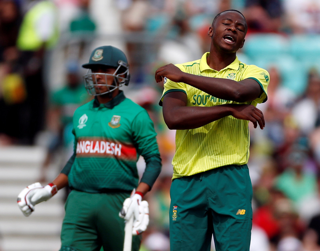 কাগিসো রাবাডাদের বিরুদ্ধে ব্যাট হাতে  জ্বলে উঠেছেন বাংলাদেশের তারকারা।শেষ দিকে মহম্মদ মিঠুনও ২১ বলে ২১ রান করেন।