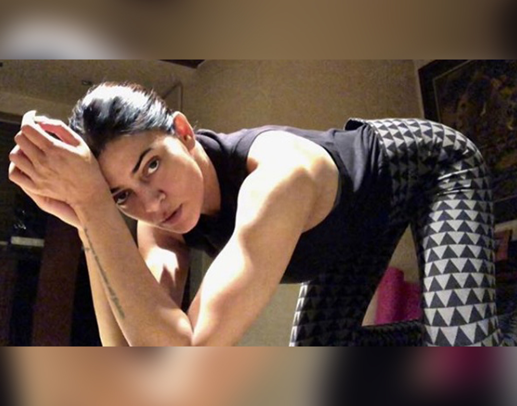 জীবনে ফিরতে যোগা, জিমন্যাস্টিক শুরু করেন সুস্মিতা। কিন্তু ২০১৬-র অক্টোবরে ফের অসুস্থ হয়ে পড়ায় তাঁকে আবু ধাবির হাসপাতালে ভর্তি করা হয়। সেখানে তিনবার পরীক্ষার পর চিকিসত্করা নিশ্চিত হন, সুস্মিতার অ্যাড্রিনাল গ্রন্থি ফের কর্টিসল উৎপাদন শুরু করেছে। তখন তাঁর স্টেরয়েড বন্ধ করে দেওয়া হয়।