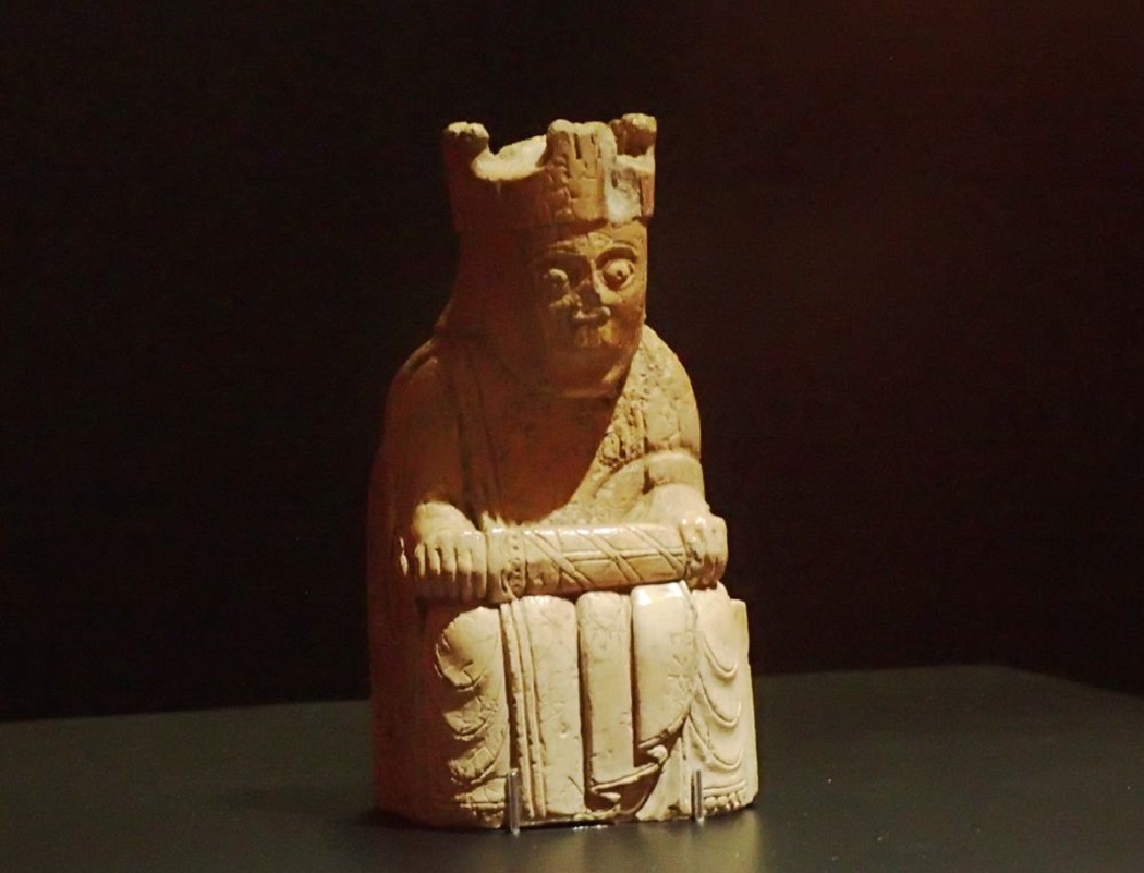 তিনি মারা যাওয়ার পর তাঁর মেয়ে এই ঘুঁটিটি দেখভাল করেন বিগত পঞ্চাশ বছর ধরে।