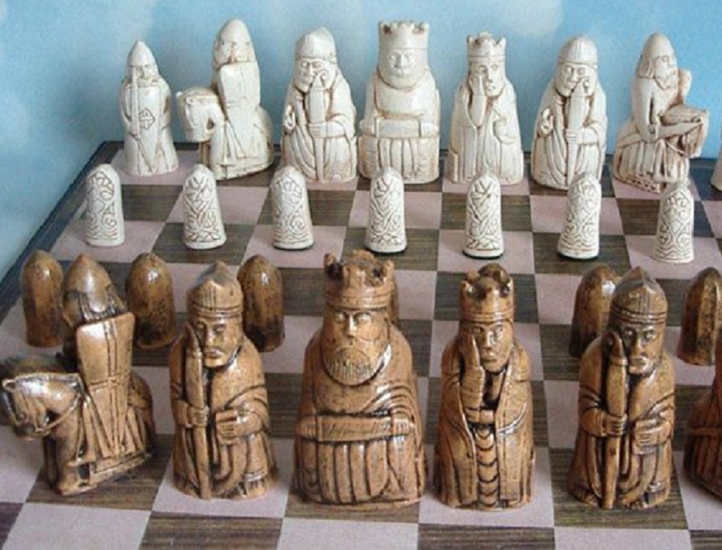 তিনি বলেন, “আমার কেরিয়ারের অন্যতম সেরা আবিষ্কার এটি। দীর্ঘ ৬ মাস রিসার্চ চালানোর পর সম্পূর্ণ ভাবে নিশ্চিত হয়ে তবেই ঘোষণা করা হয়েছে এই দাবার ঘুঁটি সম্পর্কে।”