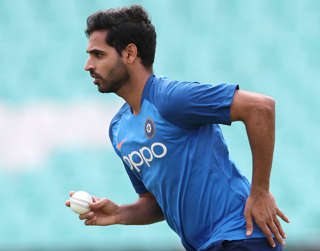 যশপ্রীত বুমরার সঙ্গে পেস অ্যাটাকের দায়িত্বে রয়েছেন ভুবনেশ্বর কুমার। সাউদাম্পটনের আবহাওয়ায় বেশ ভয়ঙ্কর হয়ে উঠতে পারেন এই জুটি। কারণ, প্রথম দিকের ওভারে সাদা বলে ভুবির সুইং সামলাতে বেশ বেগ পেতে পারেন প্রোটিয়ারা।