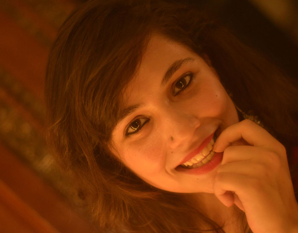 তবে কেবলই নাচ বা অন্যান্য সৃজনশীল কাজেই নিজেকে বেঁধে রাখেননি মানভি। পড়াশোনাতেও রীতিমতো ভাল ছিলেন তিনি। বায়োলজি ছিল তাঁর প্রিয় বিষয়।