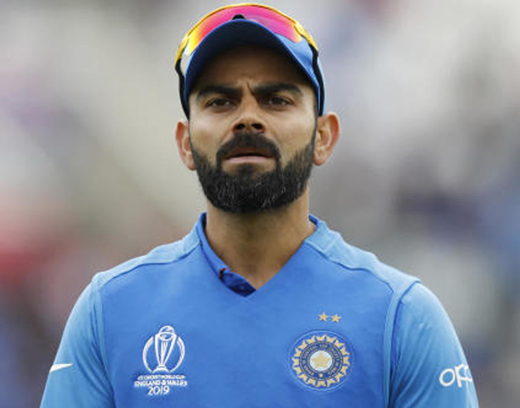 তবে বাগে পেয়েও ২০০-র কমে দক্ষিণ আফ্রিকাকে বেঁধে না রাখা চিন্তায় রাখবে কোহালিকে। শেষের দিকে মরিসের জন্য ২২৭-এর স্কোর খাড়া করে তারা।