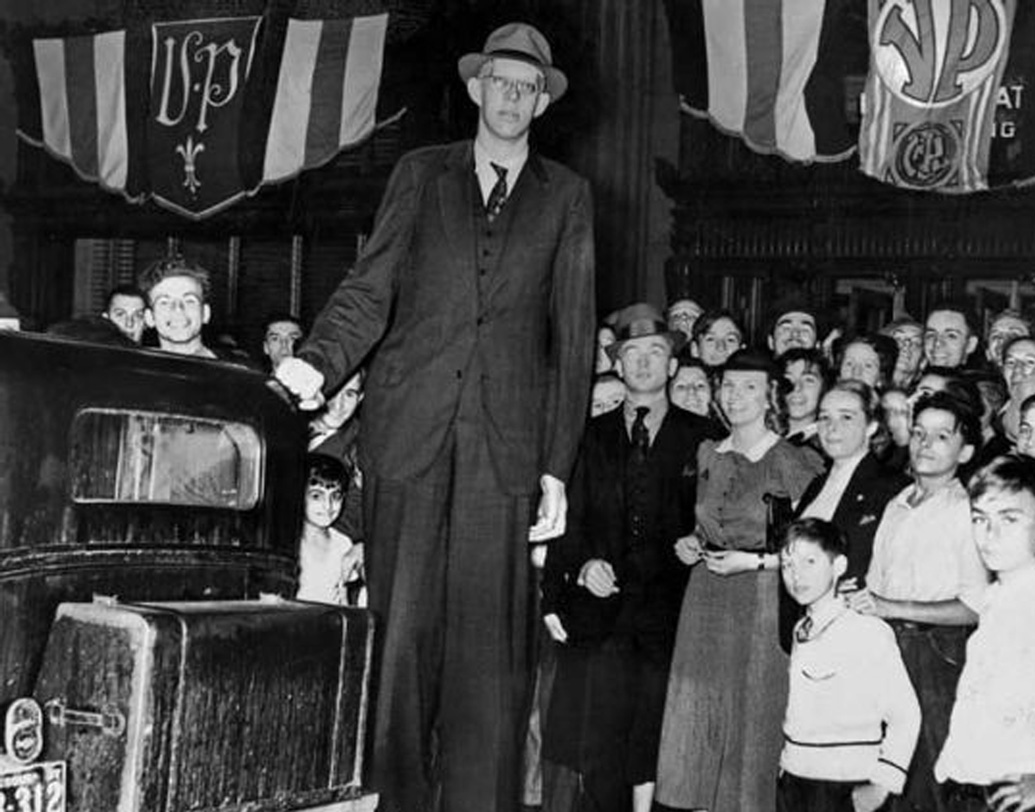 ১৯৩৬ সালে রিংলিং ব্রাদার্স সার্কাসে যোগ দেন রবার্ট। ম্যাডিসন স্কোয়্যার গার্ডেন এবং বস্টন গার্ডেনে শো করতে যান। সেখানে টুপি পরে, লেজ লাগিয়ে মানুষের মনোরঞ্জন করতে বলা হলে, তা মানেননি তিনি। বরং সাধারণ পোশাকেই দর্শকের সামনে হাজির হতেন।