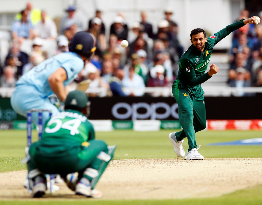 ট্রেন্ট ব্রিজে পাকিস্তান হারিয়ে দিয়েছিল ইংল্যান্ডকে। সেই ম্যাচে প্রথমে ব্যাট করে পাকিস্তান তোলে ৩৪৮ রান। জবাবে ইংল্যান্ডের ইনিংস শেষ হয় ৩৩৪ রানে। এর পরই পাকিস্তান অধিনায়ক সরফরাজ আহমেদ বলেন, ‘‘ওরা ব্যাটিং উইকেট বানিয়েছিল। ভেবেছিল, বড় রান তুলে আমাদের হারাবে। কিন্তু সেই পরিকল্পনা ব্যুমেরাং হয়েছে।’’