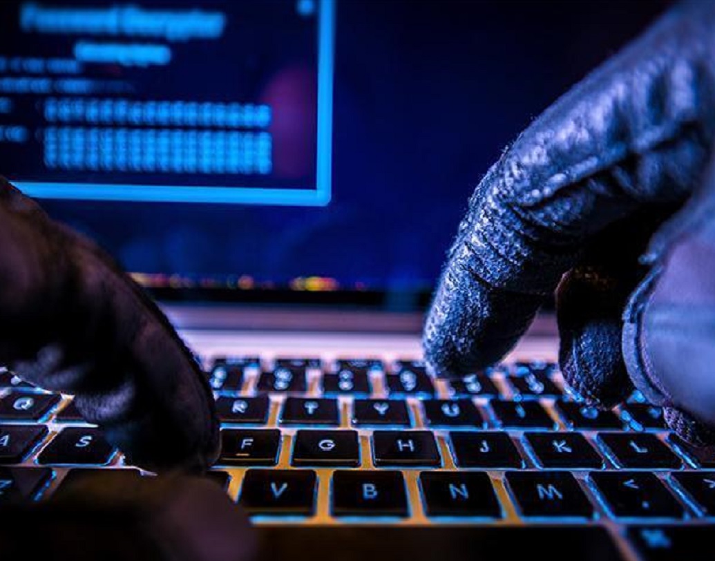 সবার আগে নিজে সতর্ক হন। অন্যকেও সতর্ক করুন বিপদ ঘটার আগে। কে বলতে পারে হ্যাকারদের পরবর্তী লক্ষ্য হয়ত আপনি।