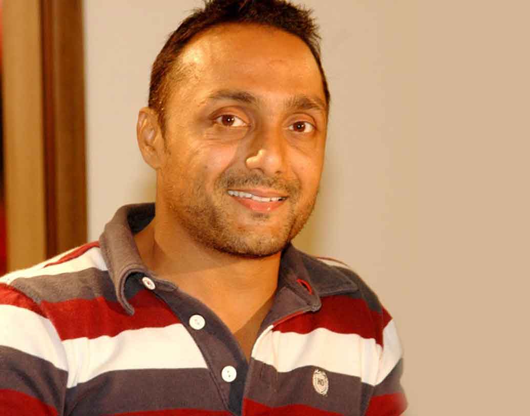 রাহুল বসু: মূল ধারার সিনেমা নয়। বরং আরবান দর্শকের কাছে রাহুলের পরিচিতি বেশি। ৫১ বছর বয়সেও তিনি সমান আবেদন ধরে রেখেছেন বলে মনে করেন দর্শকদের একটা বড় অংশ।