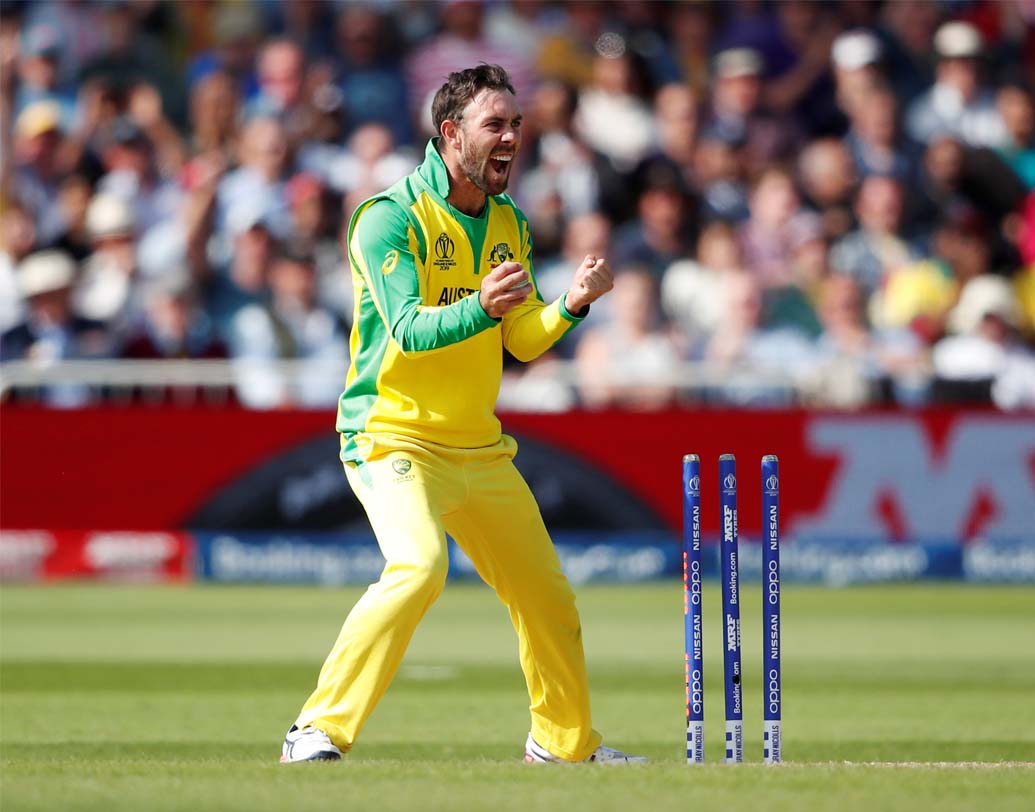 পাঁচ নম্বরে ম্যাক্সওয়েল ঝড় এখনও দেখা যায়নি। যে কোনও মুহূর্তে জ্বলে উঠতেই পারেন ম্যাড ম্যাক্স। ভারতের বিরুদ্ধে নিজেকে মেলে ধরতে চাইবেন ম্যাক্সওয়েল।