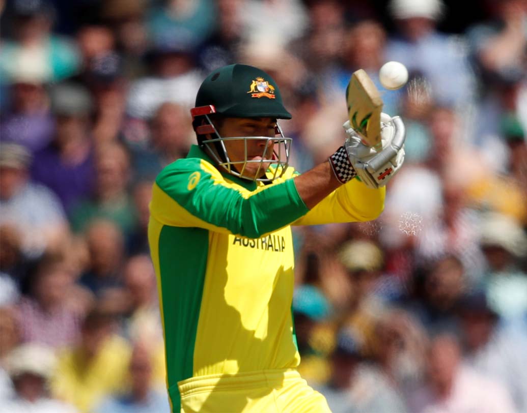 ছ’ নম্বরে দেখা যেতে পারে অলরাউন্ডার  মারকাস  স্টোয়নিসকে। ম্যাক্সওয়েলের মতোই যে কোনওমুহূর্তে বিধ্বংসী হয়ে উঠতে পারেন তিনি। আগুনে বোলিং করতে পারেন। ভারতের টপ অর্ডারের পরীক্ষা নিতে পারেন স্টোয়নিস।