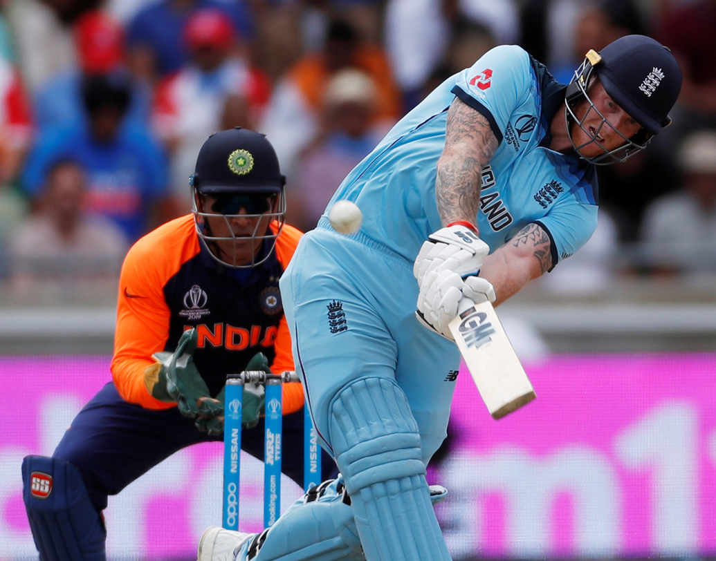 ইংল্যান্ডের বেন স্টোকস যে ইনিংসের শেষ ওভারগুলোয় ভয়ঙ্কর হয়ে উঠবেন, তা জানা ছিলই। তবু তাঁকে আটকাতে তেমন কোনও পরিকল্পনাই চোখে পড়ল না।