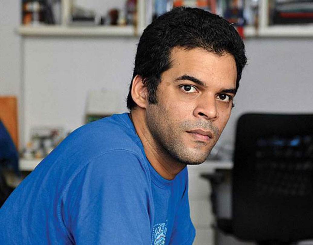 এই সিরিজ প্রসঙ্গে বিক্রম সংবাদ মাধ্যমকে জানিয়েছেন, এই পর্বটি আগেরটির চেয়ে একটু বড় কিন্তু আরও গোছানো ও ধারালো। এই পর্বে গল্প আগের চেয়েও টানটান। এ বার এমন কিছু থাকবে যা দর্শকদের কাছে একেবারেই অপ্রত্যাশিত।