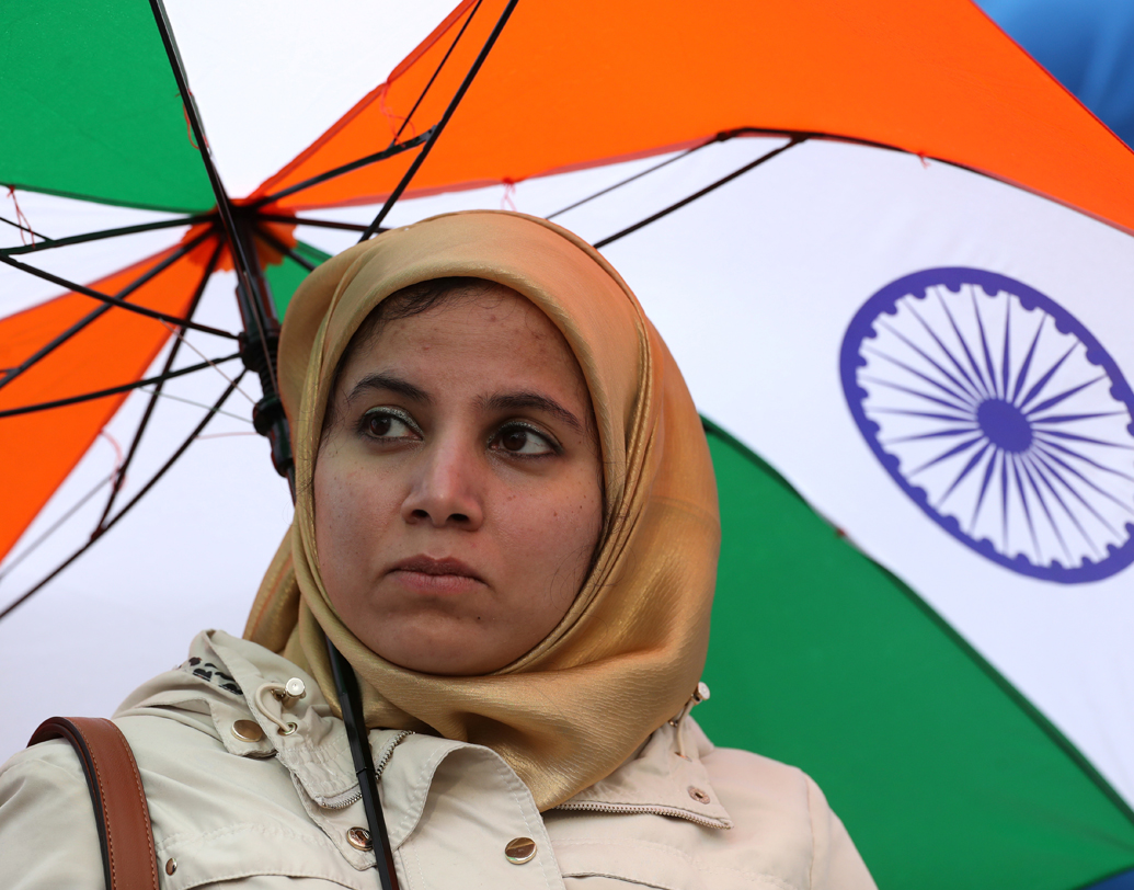 বৃষ্টিতে ম্যাচ ভেস্তে গেলে অবশ্য অ্যাডভান্টেজ ভারত। গ্রুপ লিগে পয়েন্ট বেশি থাকার দরুন ফাইনালে চলে যাবে ভারত।