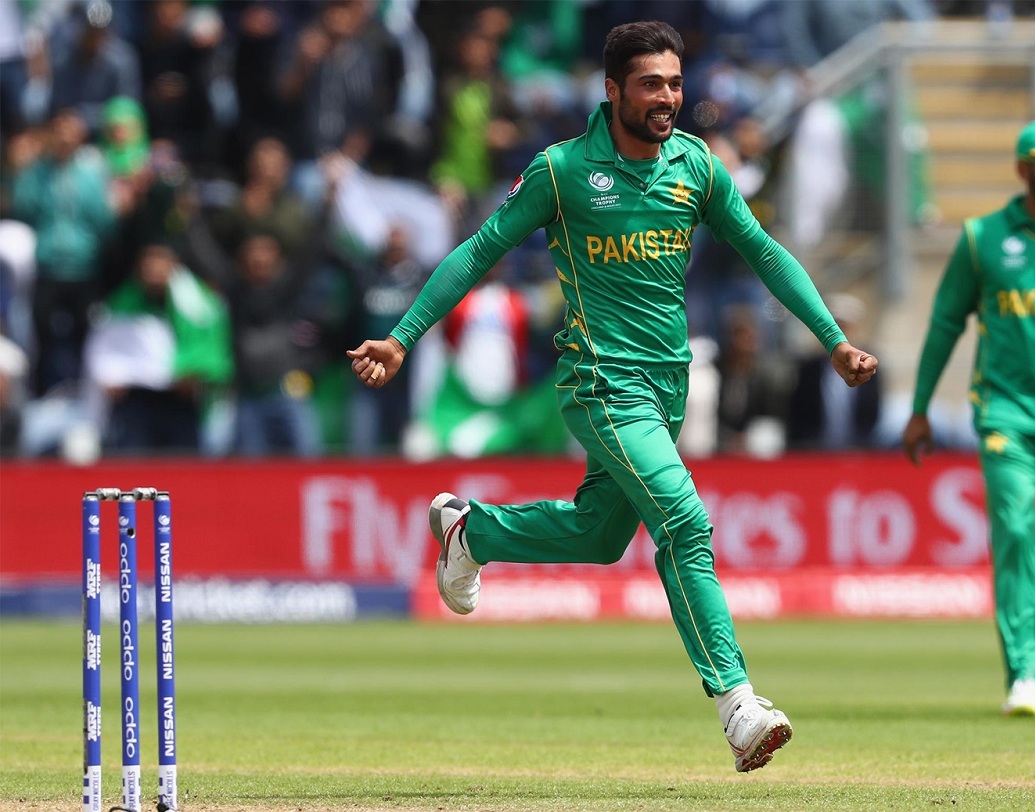 সে বারের শক্তিশালী ভারতীয় ব্যাটিং-এর সামনে ওই রানও ছিল খুব সহজ। কিন্তু কোনও ব্যাটসম্যানের কাছেই উত্তর ছিল না আমির, হাসানদের পেস আক্রমণের। মাত্র ১৫৮ রানে গুটিয়ে যায় ভারতের ব্যাটিং। এ বারের বিশ্বকাপের হার যেন ভারতকে ঠেলে দিচ্ছে চোকার্স তকমার দিকে।