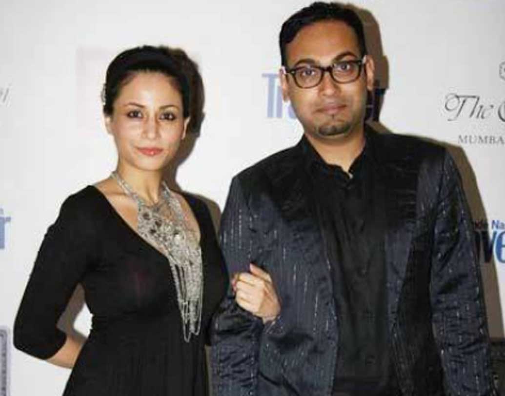 ওই বছর গোপনে বিয়ে করেন অন্তরা। বিয়ের সময় জানাজানি না হলেও, কয়েক দিন পরই তাঁর বিয়ের কথা জানাজানি হয়। তাঁর স্বামী চে কুরিয়েন এক আন্তর্জাতিক ম্যাগাজিনের সম্পাদক।