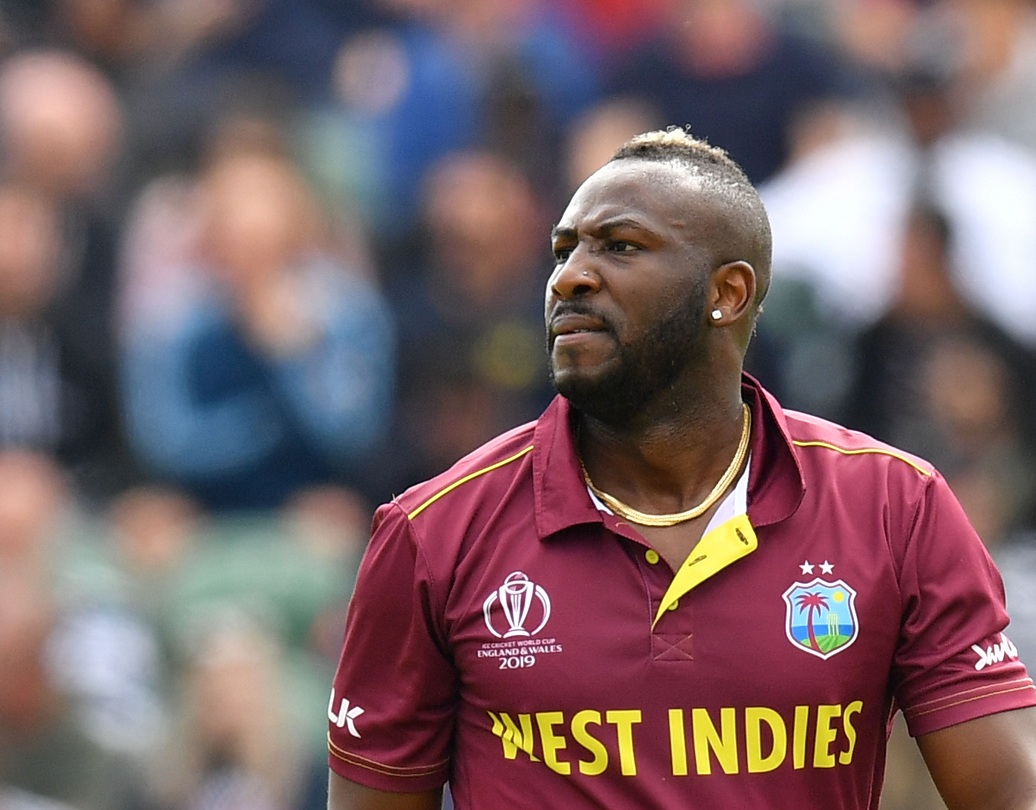 আন্দ্রে রাসেল: আরেক ক্যারিবিয়ান দৈত্য। যার অতিমানবিক ক্রিকেট দক্ষতা আইপিএল-এ দেখে অনেকেই মনে করেছিলেন, বিশ্বকাপেও দারুন কিছু করবেন। কিন্তু চোট তাঁকে পুরো টুর্নামেন্ট খেলতেই দেয়নি। মাঝপথেই ফিরতে হয়েছে তাঁকে। তবে যত দিন ছিলেন আশাহত করেছেন বার বার।
